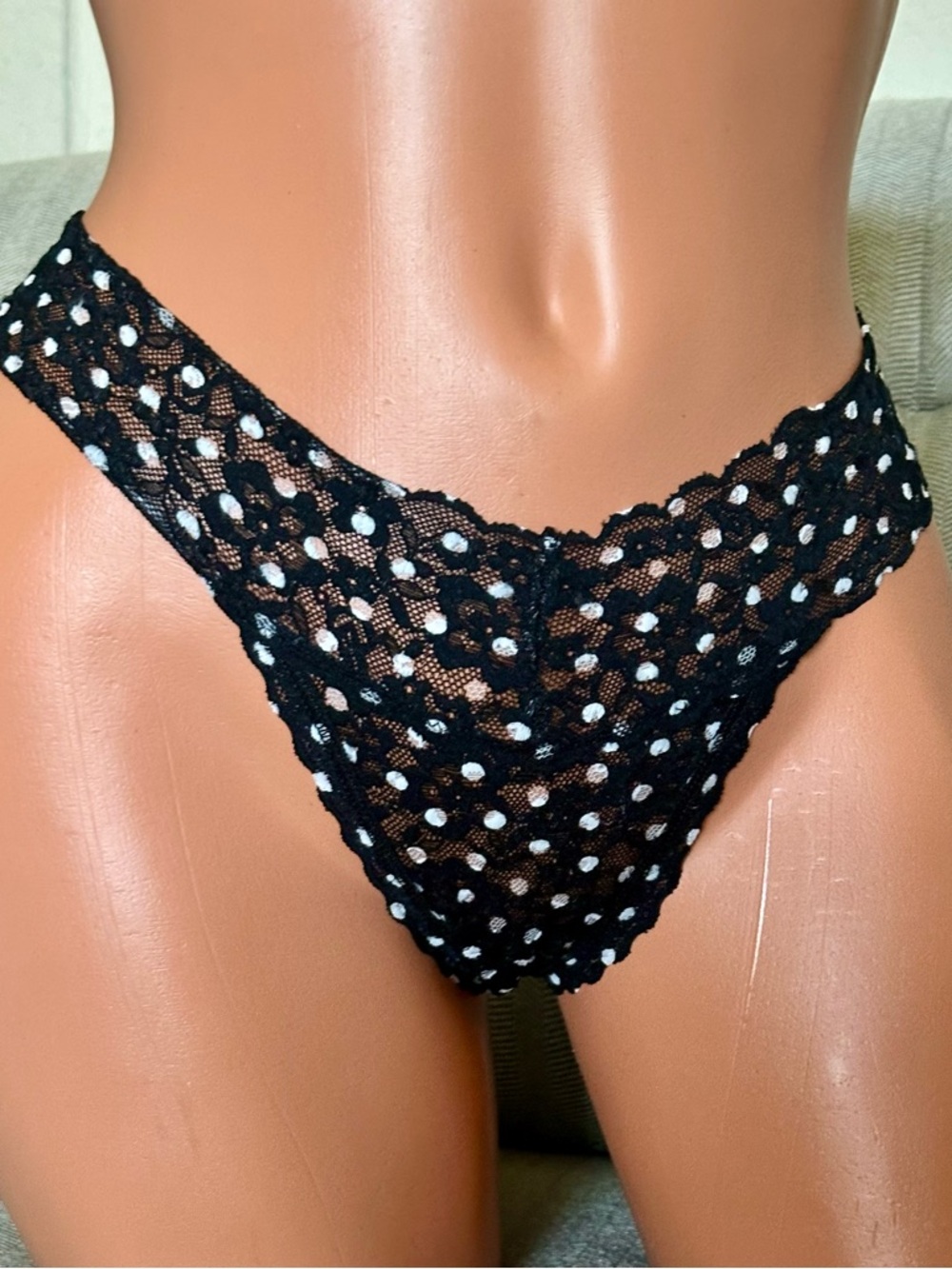 Victoria Secret Lace Polka Dot Thong Panty